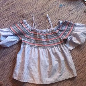🦄🦄 5/25 Smocked Striped Off the Shoulder Boho